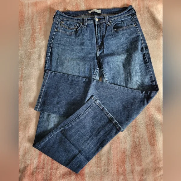 Levi 505 Straight Leg - Picture 2 of 10